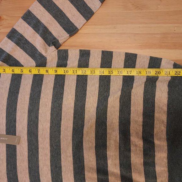 J. Crew Mans sweater - Picture 6 of 6